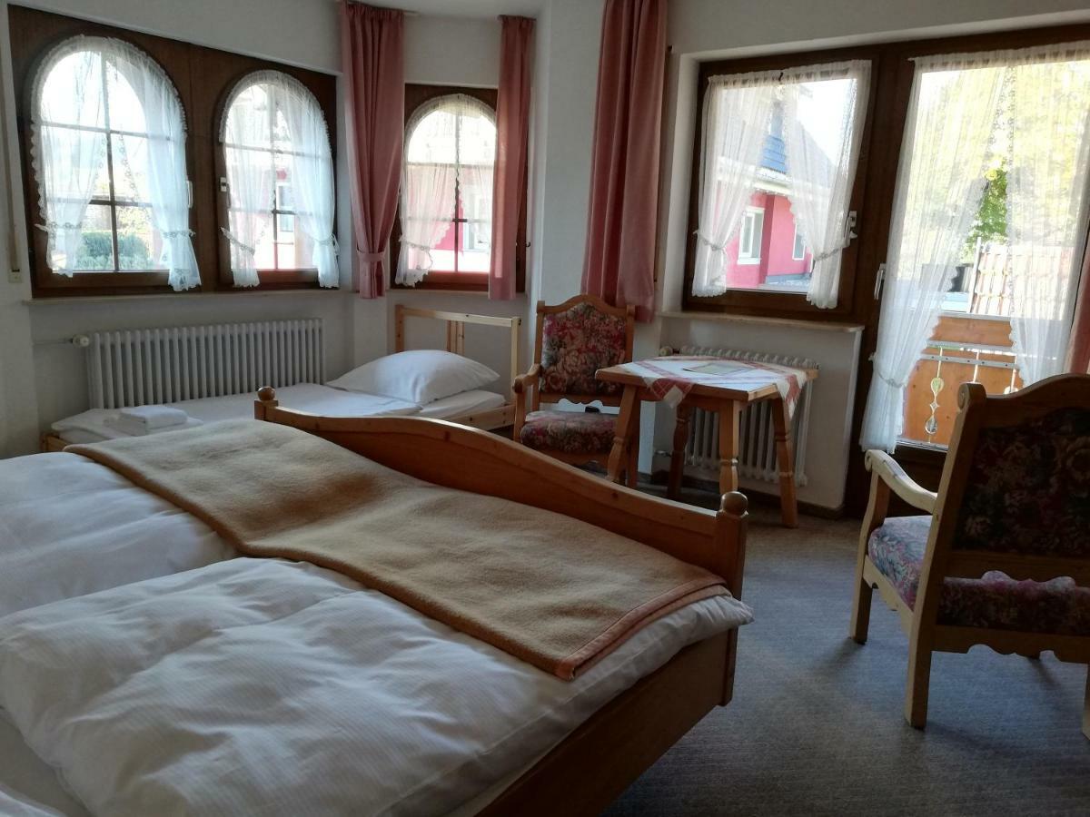 Gaestehaus Roessle Rötenbach Eksteriør bilde