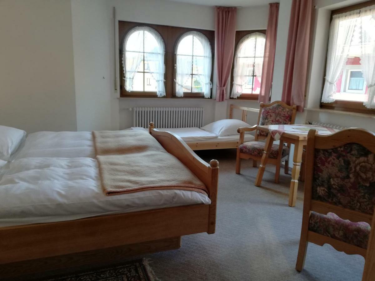 Gaestehaus Roessle Rötenbach Eksteriør bilde